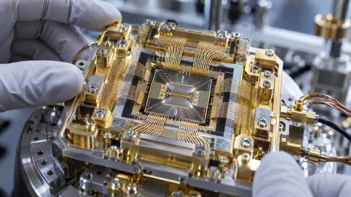 FIU Acquires Florida’s First IonQ Superion 256 Quantum Computer